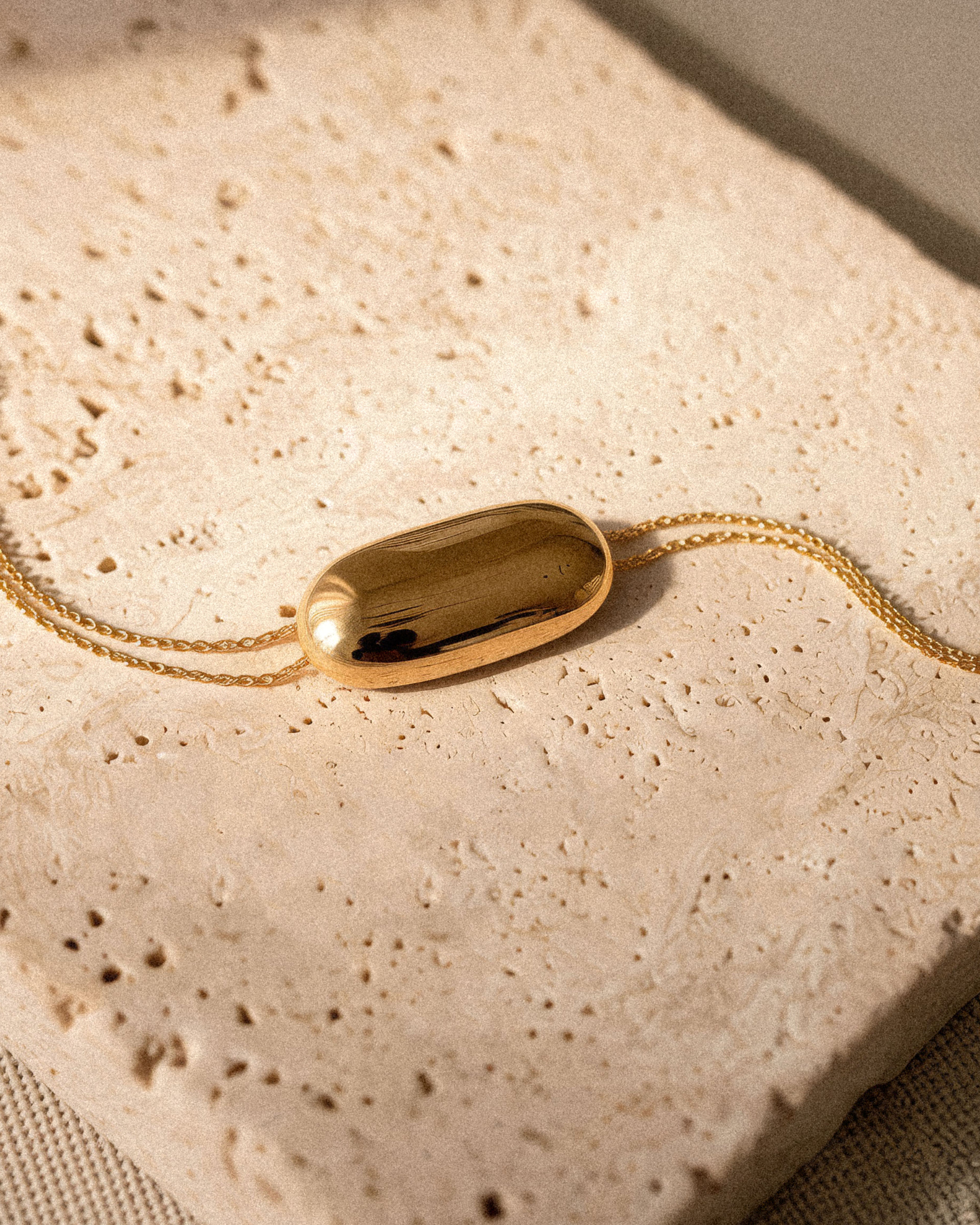 gema brazalete